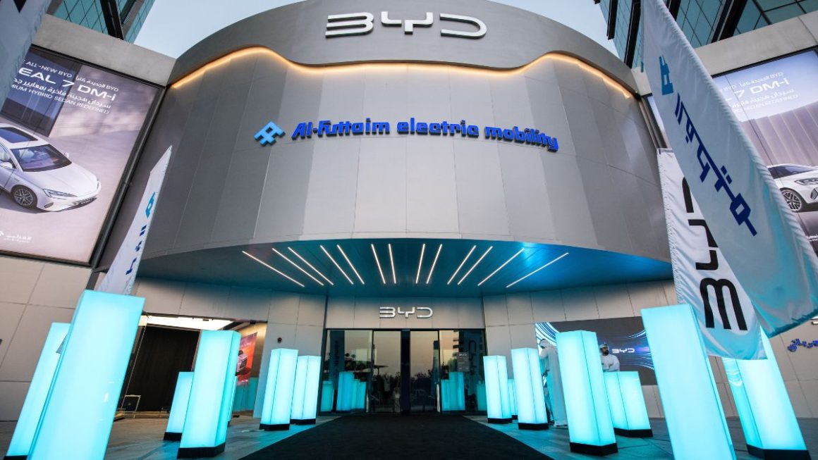 Al-Futtaim Electric Mobility Launches the All-New BYD SEAL 7 DM-i Hybrid in the UAE