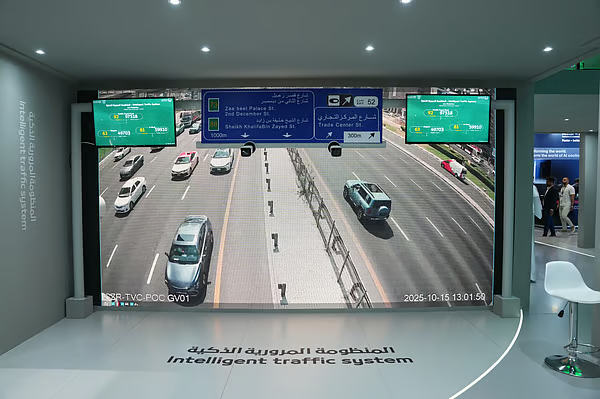 Dubai Police unveils AI system to catch five key traffic violations instantly