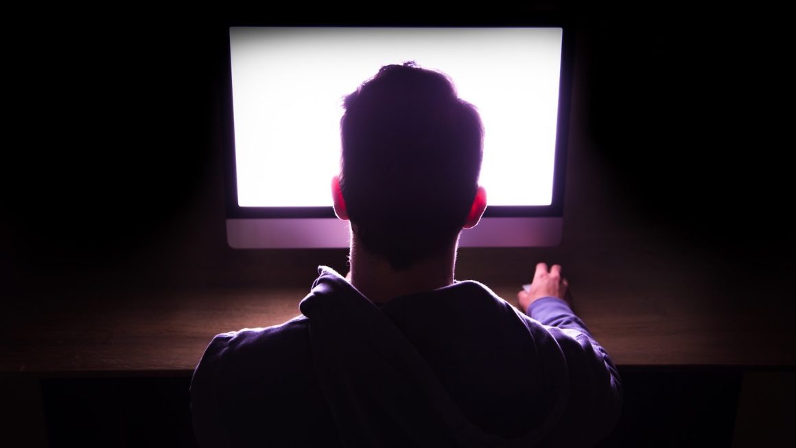 What does it mean to be 'chronically online'?